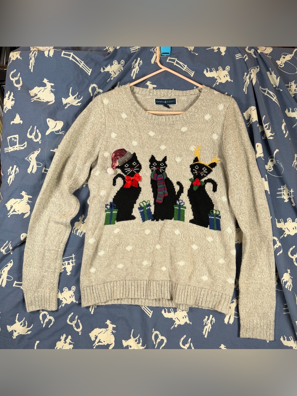 Karen Scott Cream Holiday Cat Crewneck Sweater with Festive Embellishments